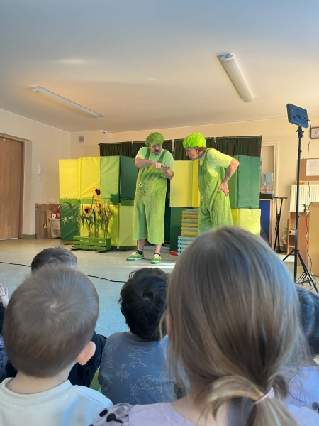 Zajączek Bączek czyli Teatr Qfer